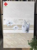 Ốp tường phòng khách 40x80 giá rẻ 48005