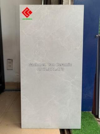 Gạch 40x80 cm vân đá xám trắng tự nhiên mờ mịn