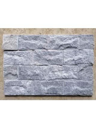 Đá bóc xanh tự nhiên ốp tường 10x20 cm