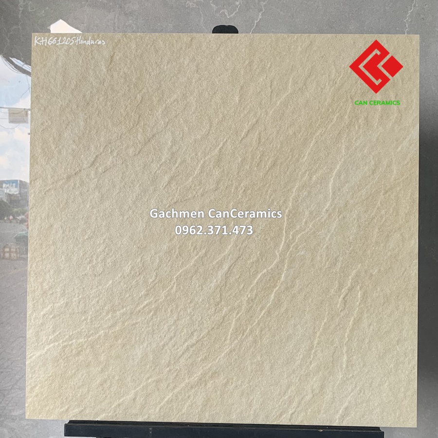 đ&aacute; nh&aacute;m 60x60 m&agrave;u v&agrave;ng kem d&agrave;y 12mm