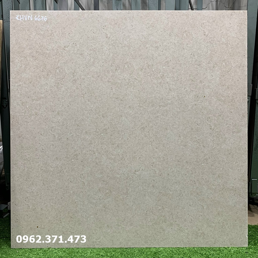 gạch lát nền nhám mờ chống trơn