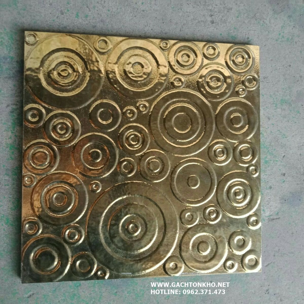 gạch nhũ v&agrave;ng gi&aacute; rẻ